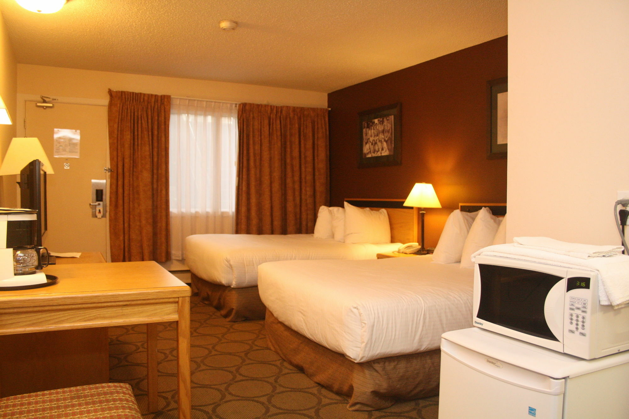 Econo Lodge Prince George Exterior foto